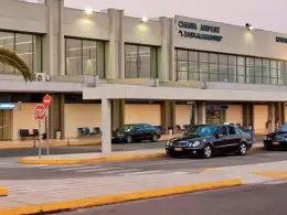 Chania Aeroporto. Arrivi.jpg